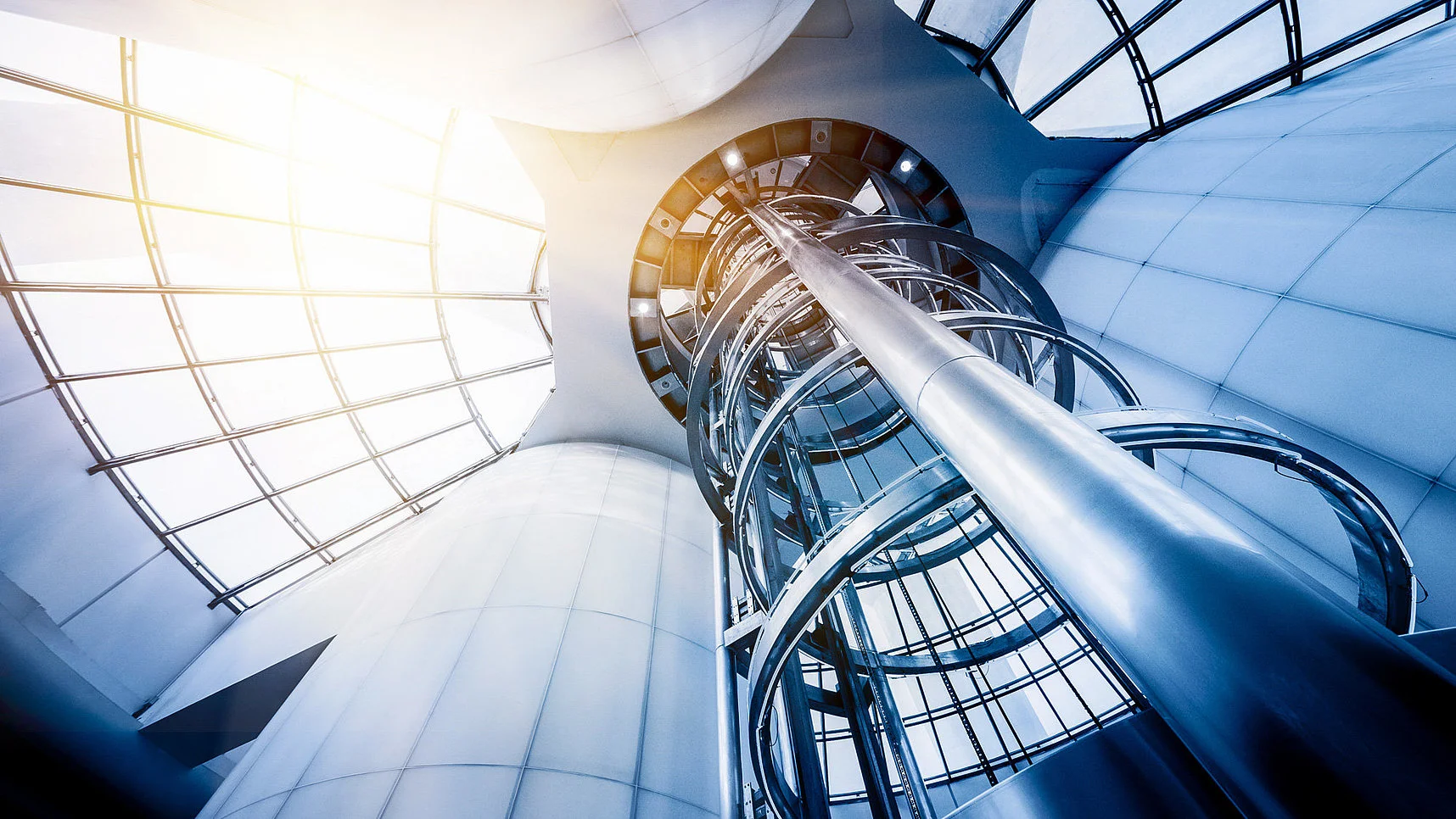 The Evolution of Elevator Technology in Modern Buildings